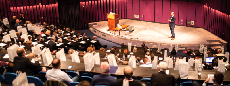 How to Land Speaking Engagements That Grow Your Business — Blastily guide