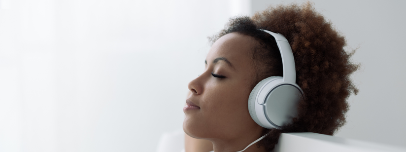Radio vs. Digital Ads: When to Use Each (and Why the Answer Is Often Both) — Blastily guide